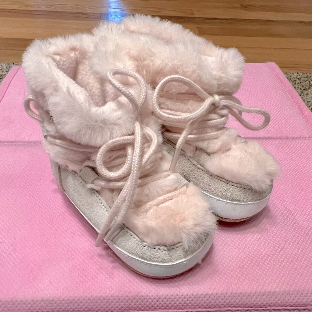 Baby winter booties